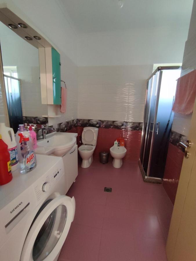 Cheerful 2 Bedroom Villa With Free Parking. Гірокастра Екстер'єр фото