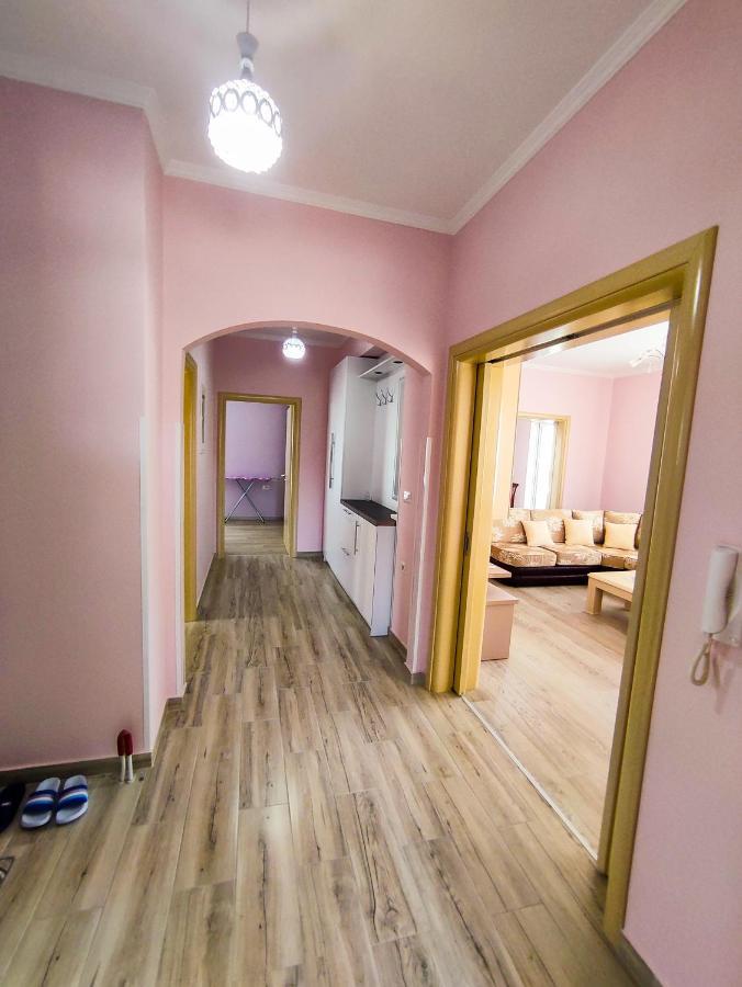 Cheerful 2 Bedroom Villa With Free Parking. Гірокастра Екстер'єр фото